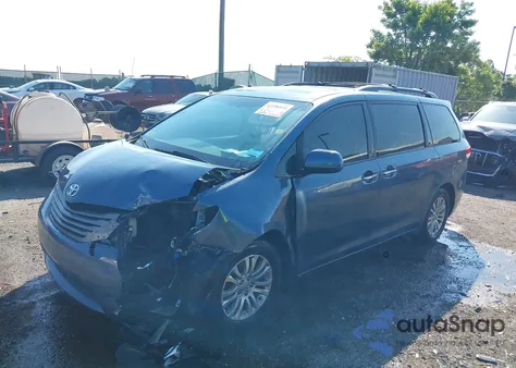 2014 Toyota Sienna Xle V6 8 Passenger из США, поврежденный, VIN 5TDYK3DC0ES452831